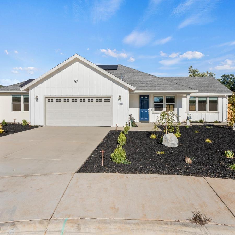 Newly Built Murphys Modern Retreat Exterior foto